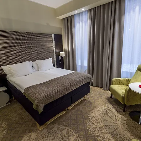 Lydia Hotel
