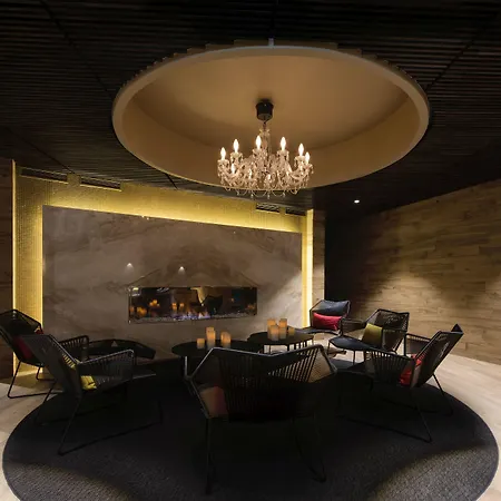 Lydia Hotel 4*