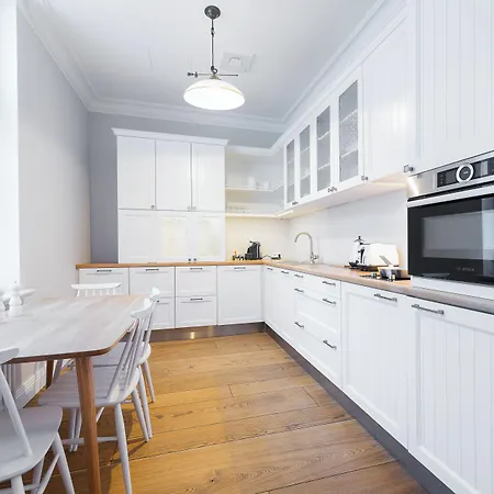 Lydia 4* Tartu