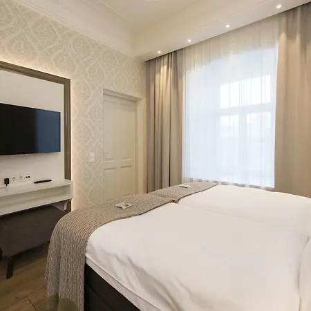 Lydia Hotel
